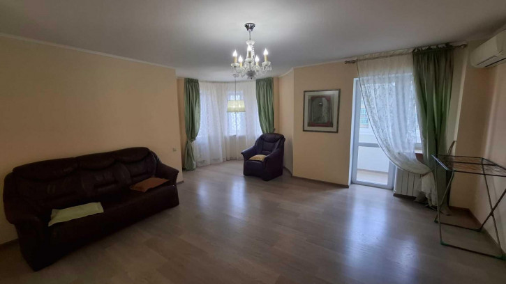 1-комн квартира Цюрупы ул, 145