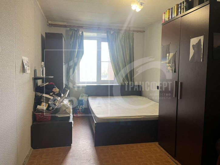 4-комн квартира Хользунова улица, 118