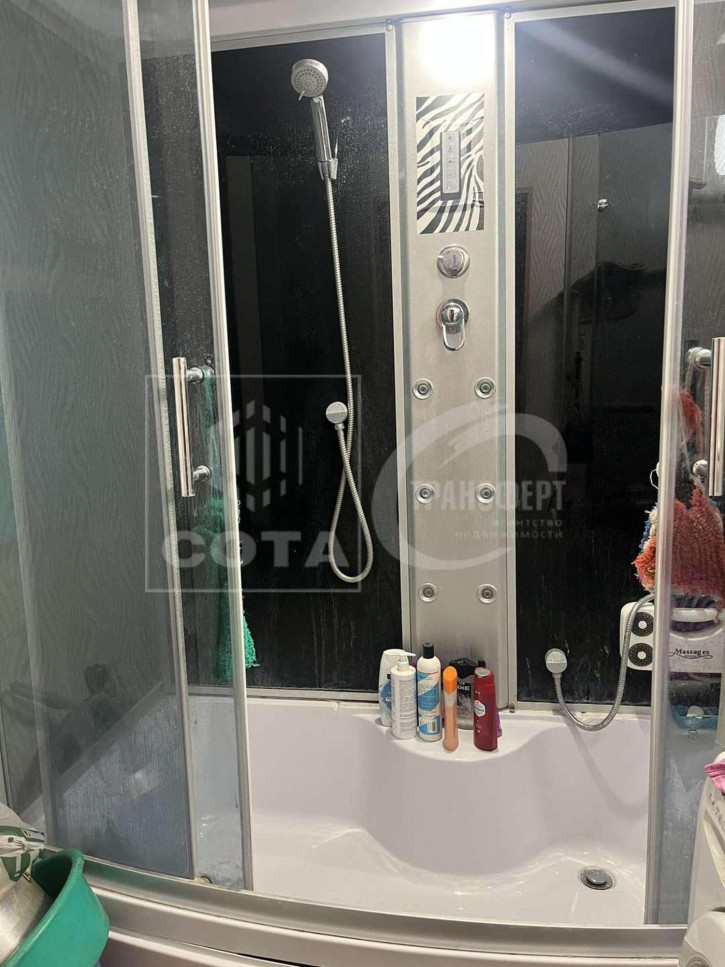 4-комн квартира Хользунова улица, 118