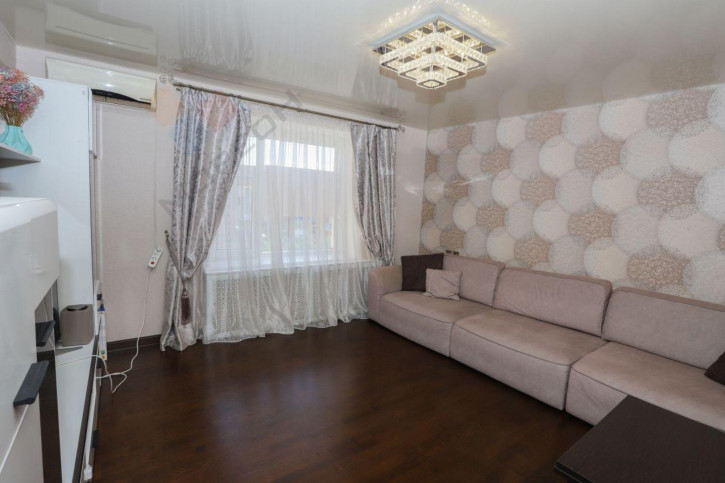 2-комн квартира Звёздная ул, 11