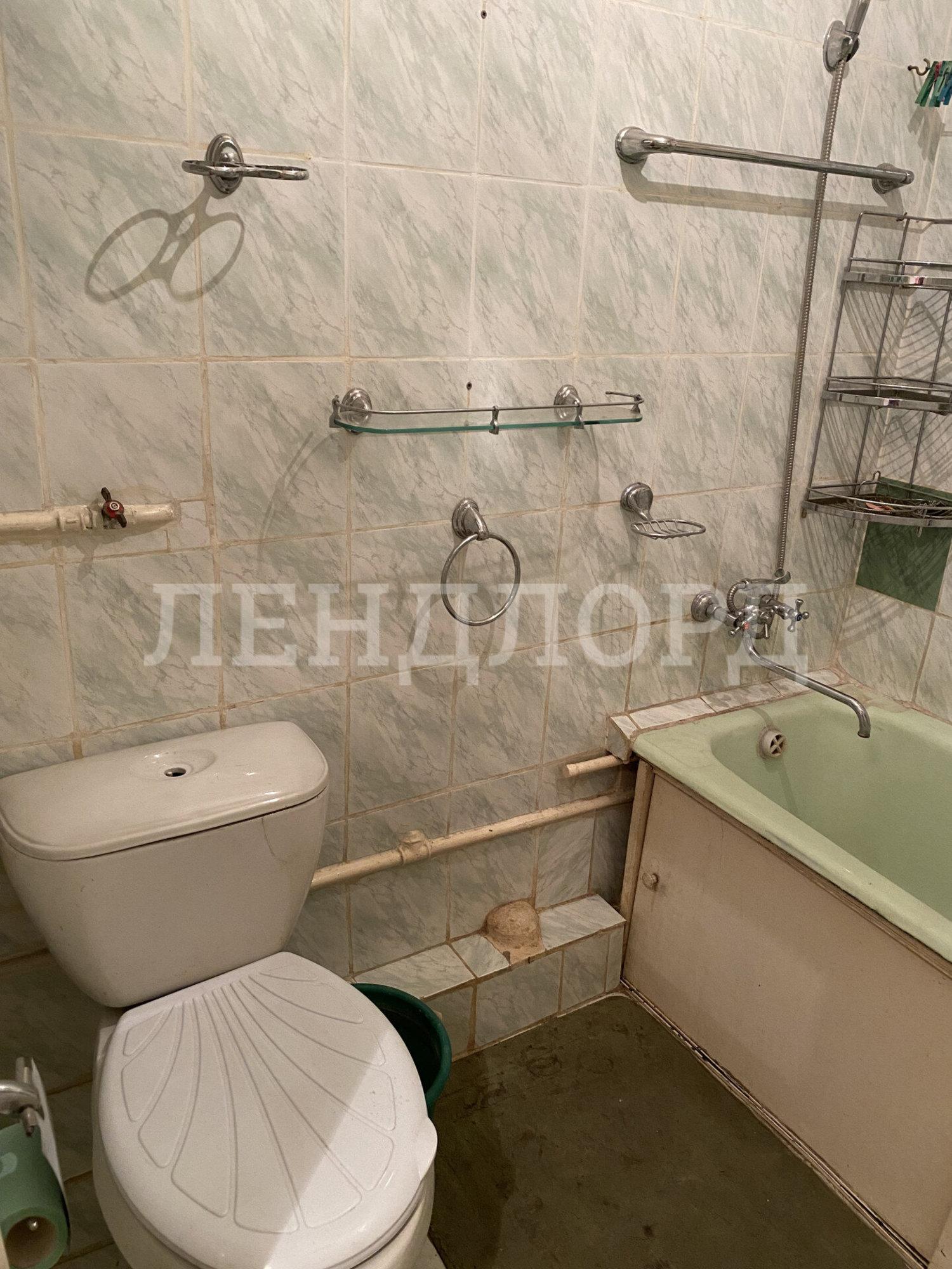Купить квартиру за 5 350 000 рублей на улица Серафимовича, 27