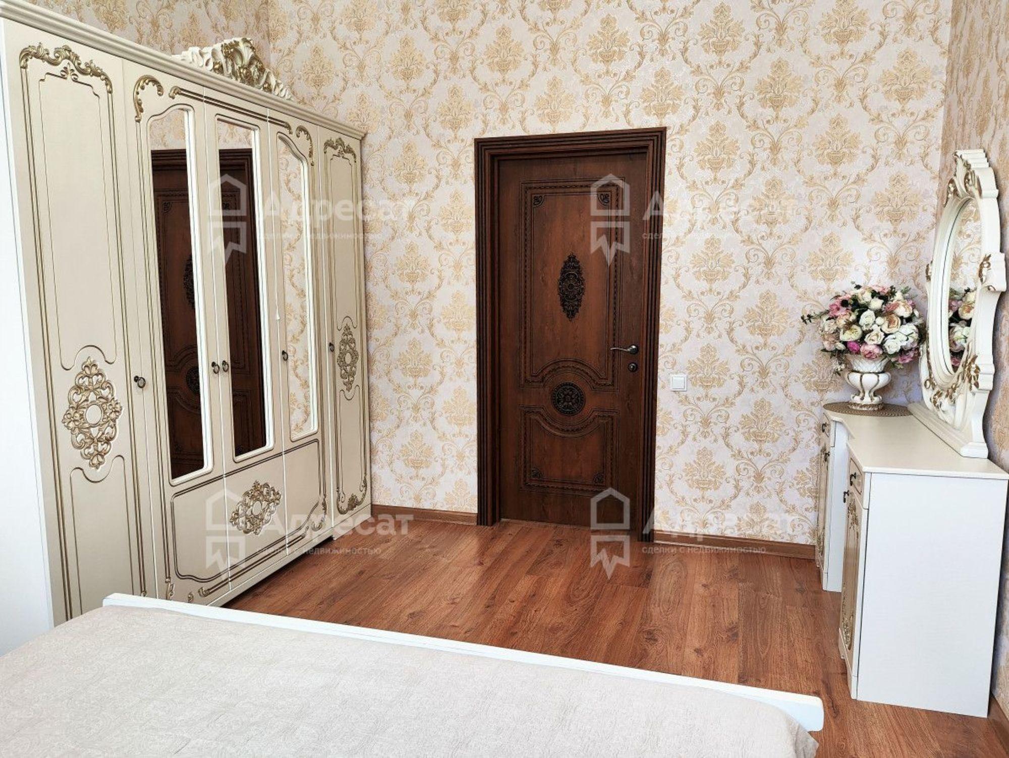 Купить дачу, дом, коттедж за 24 550 000 рублей на ул. Лугопольская
