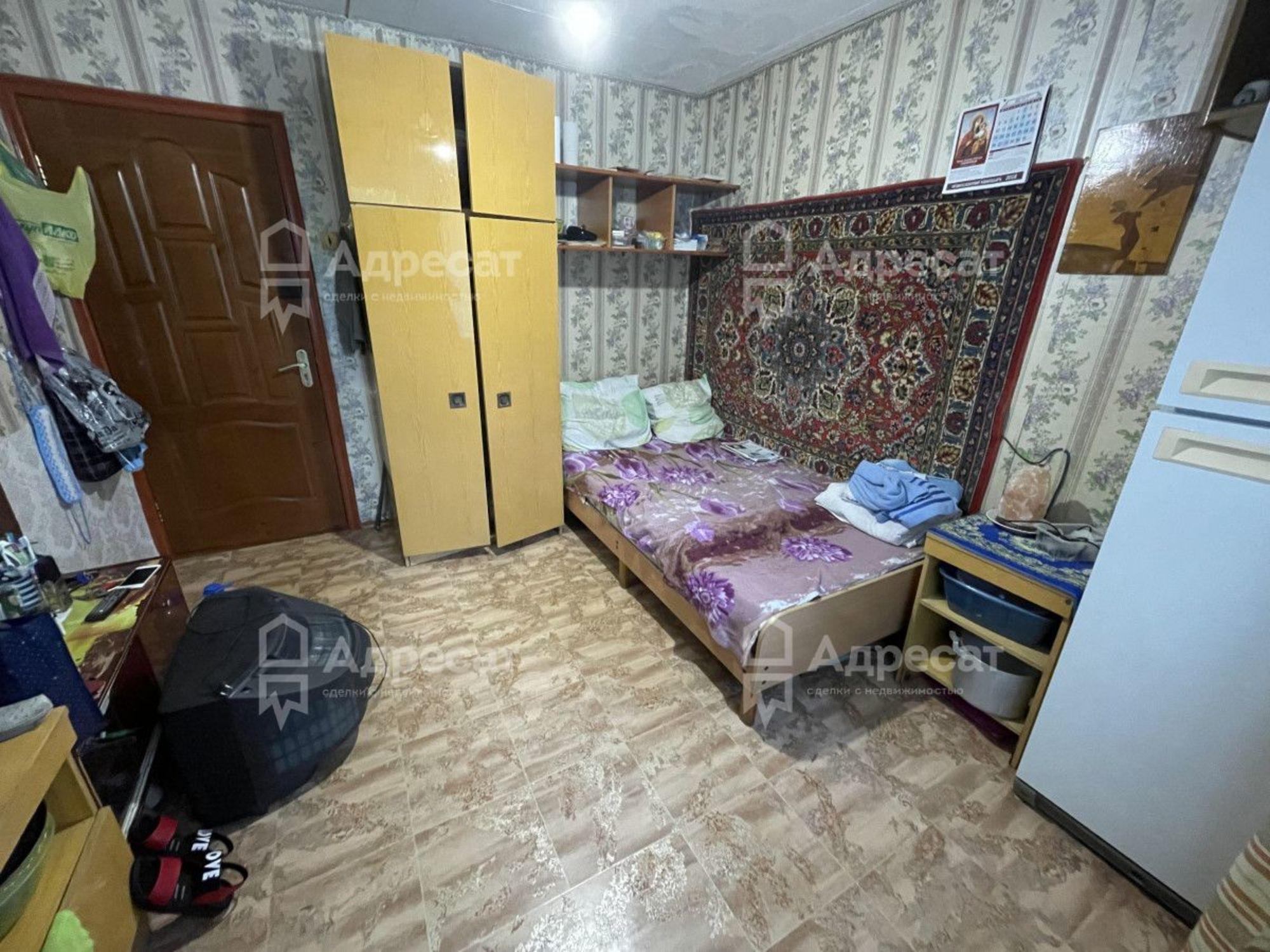 Купить комнату за 700 000 рублей на пр-кт. Столетова,  д.2