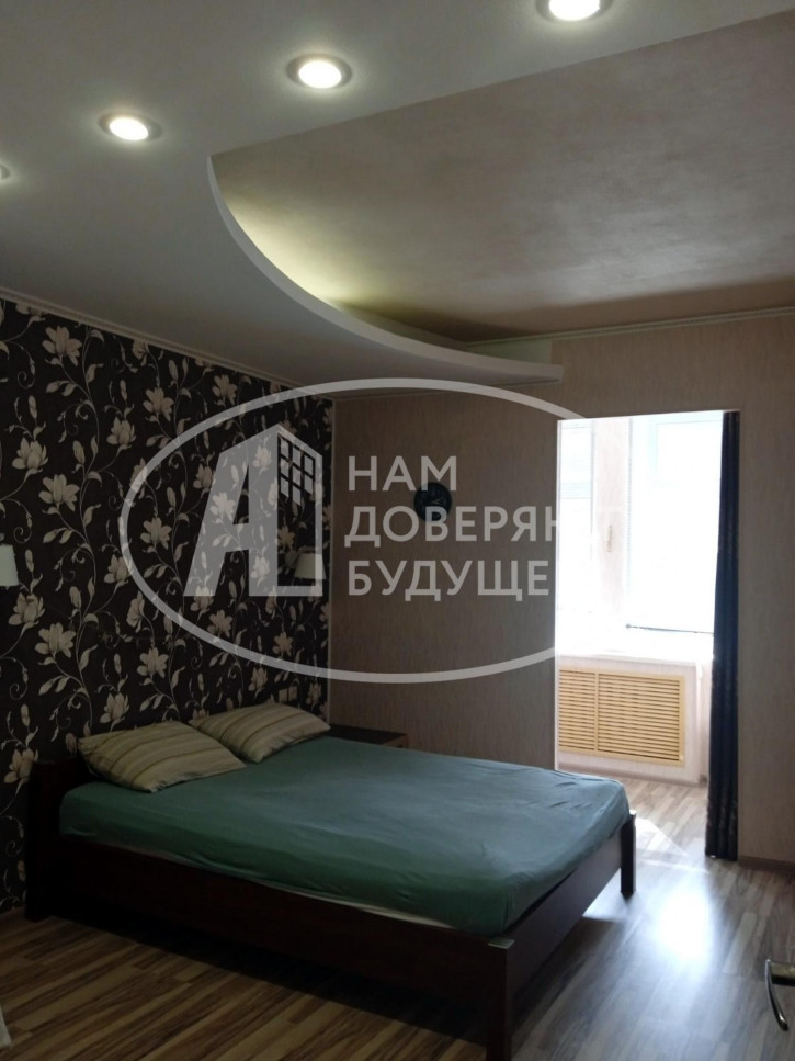 4-комн квартира проспект Ленина, 26