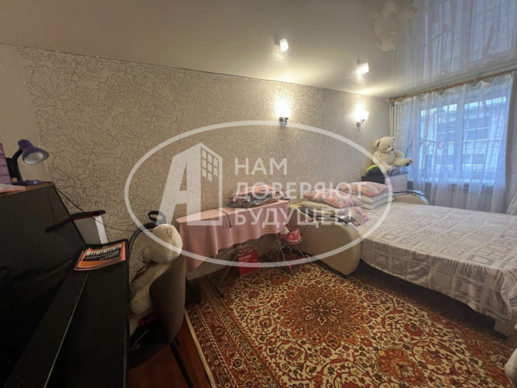 2-комн квартира улица Матросова, 15