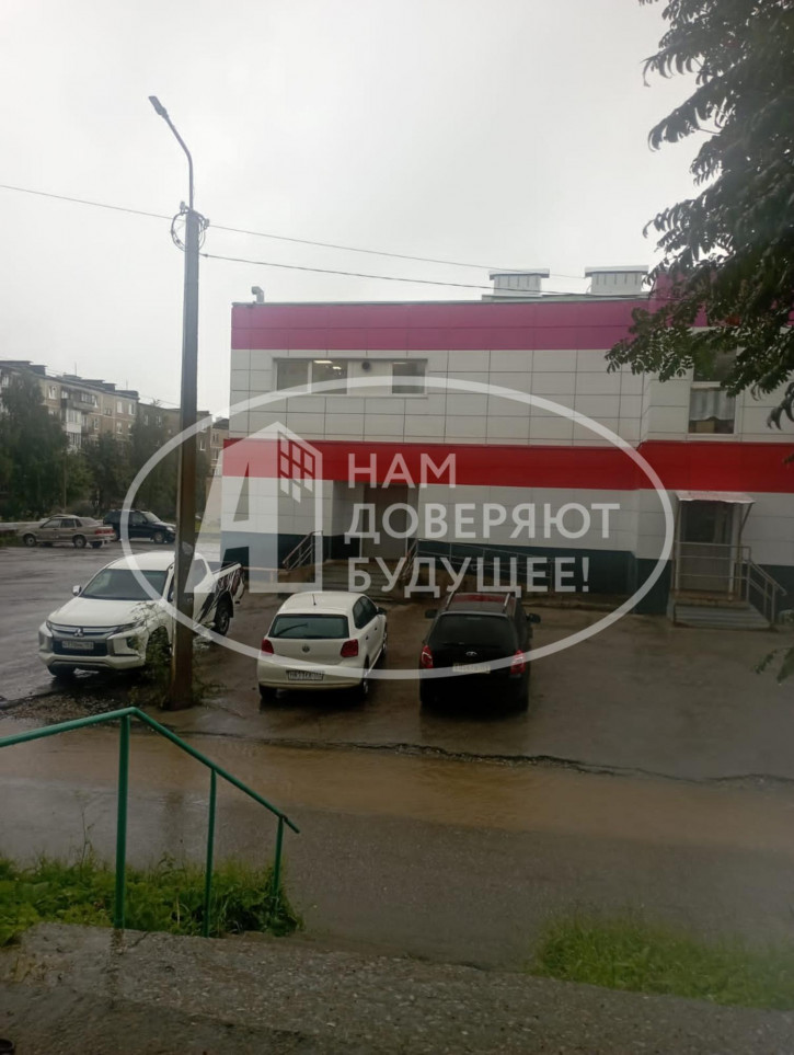 2-комн квартира проспект Свердлова, 8