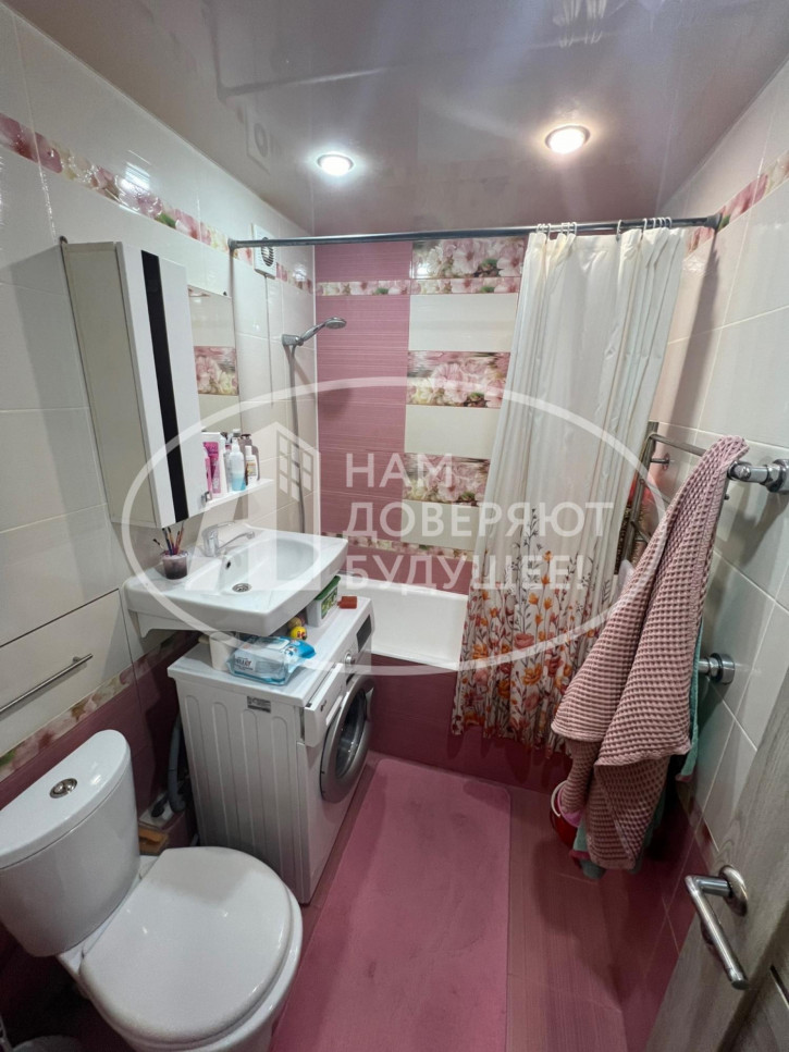 2-комн квартира улица Матросова, 15