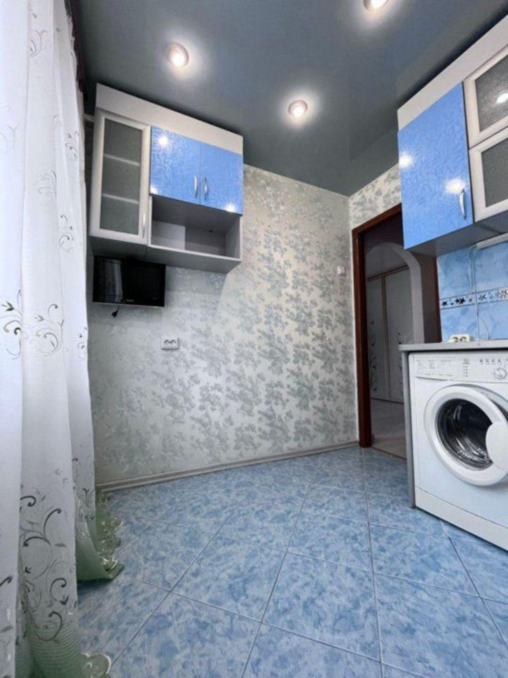 1-комн квартира Стахановская ул, 3