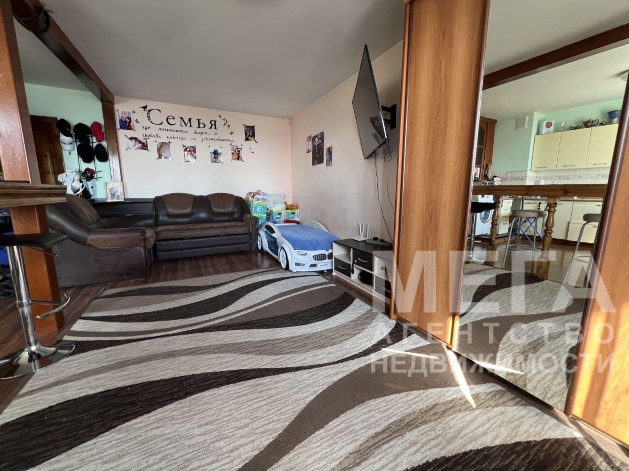 Купить квартиру за 2 850 000 рублей на Мамина пер, 1