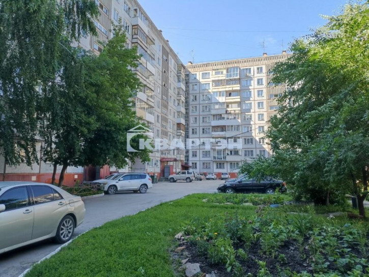 2-комн квартира Дуси Ковальчук, 75