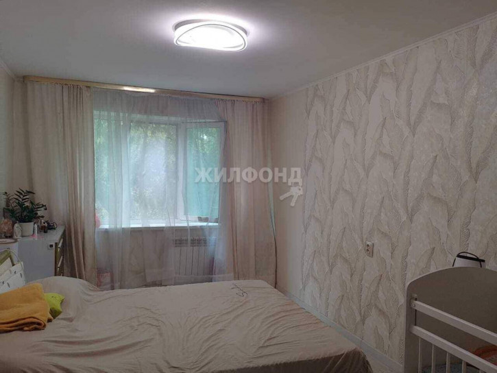 3-комн квартира Горького улица, д.116