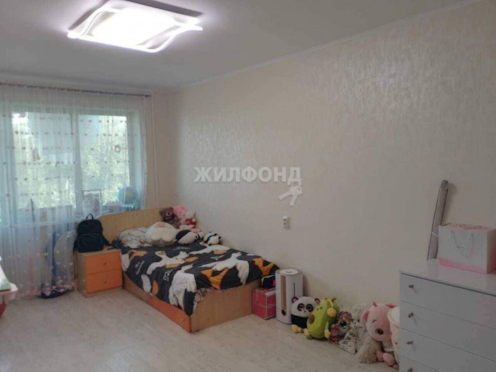 3-комн квартира Горького улица, д.116