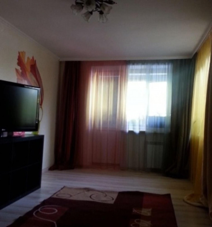 2-комн квартира Дзержинского улица, 24А