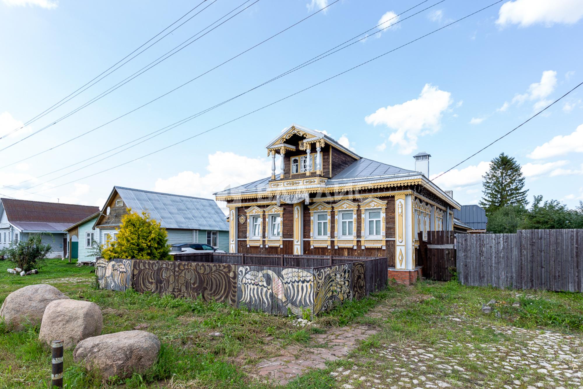 Купить дачу, дом, коттедж за 24 990 000 рублей на Центральная улица