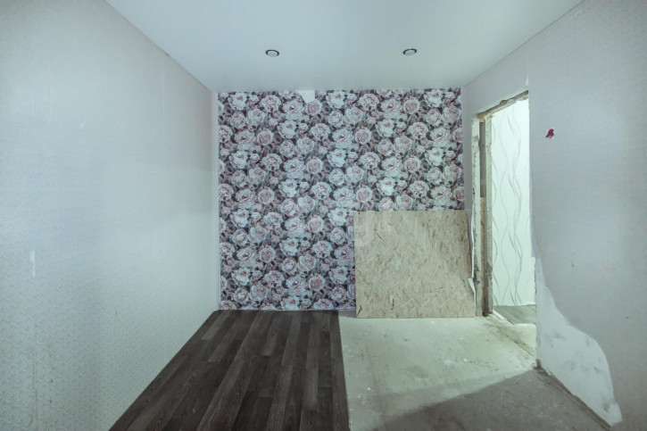 4-комн квартира улица Южакова, 61