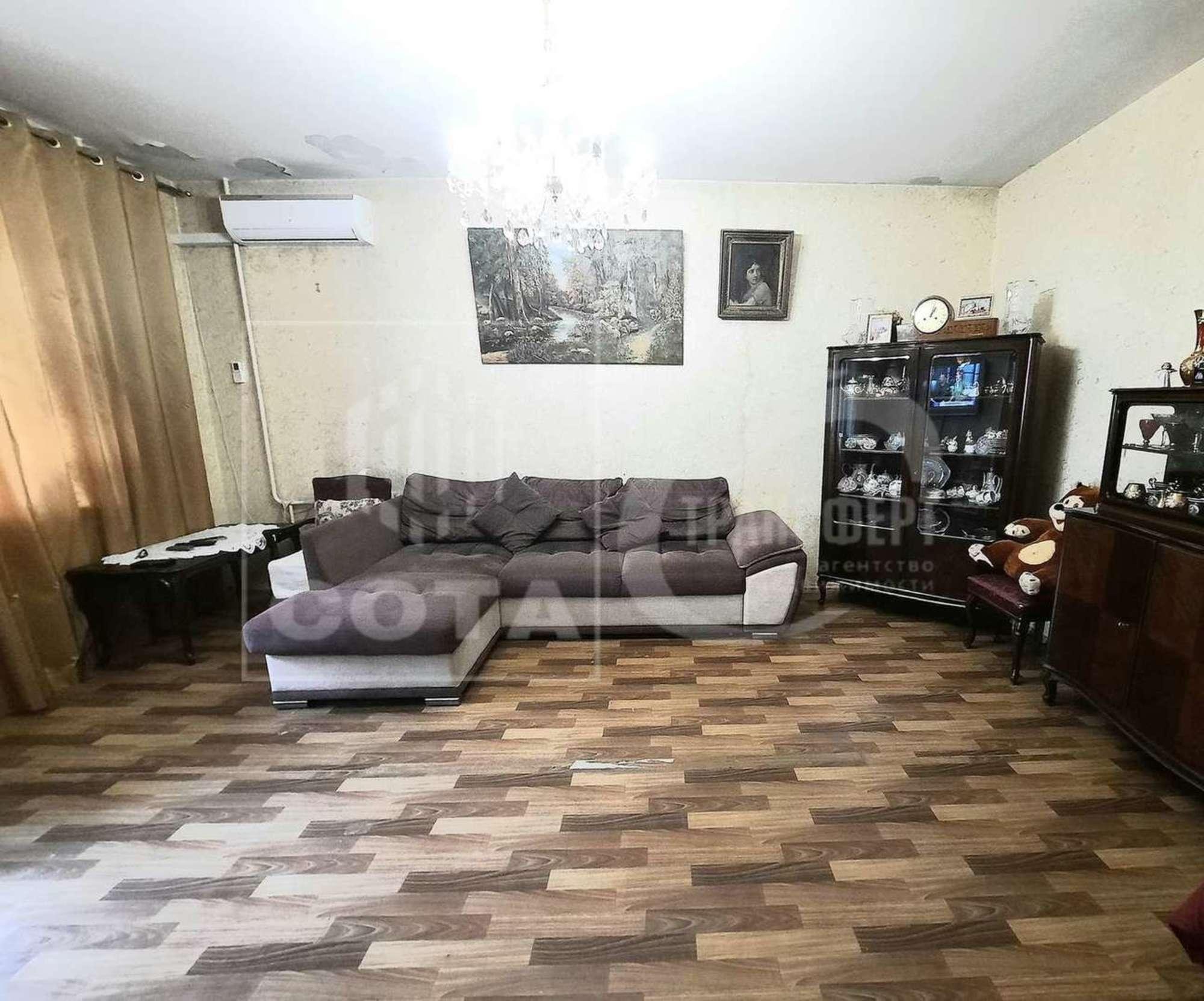 Купить квартиру за 9 000 000 рублей на 9 Января улица, 272б