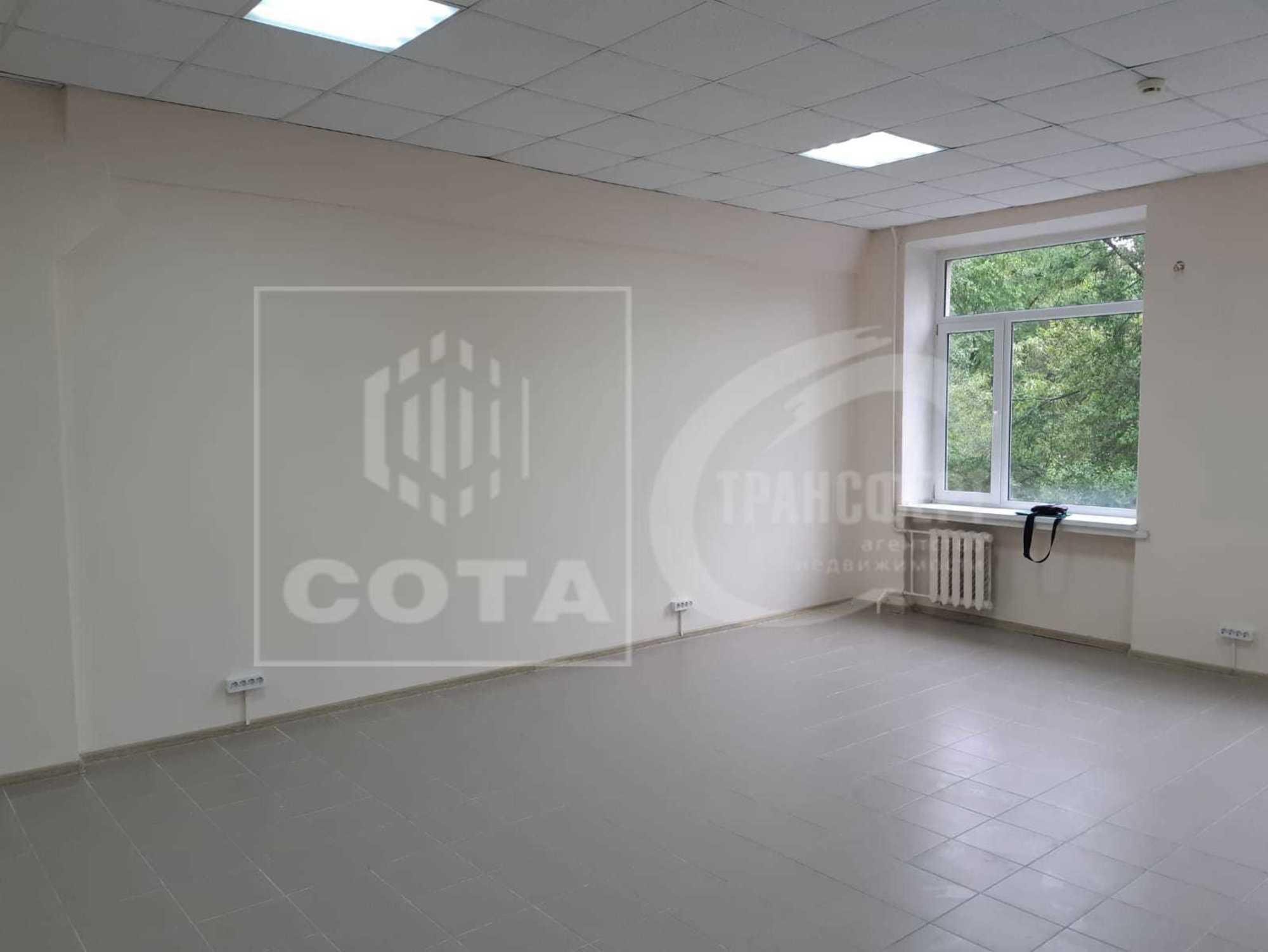 Сдать офис, помещение под офис за 34 920 рублей на Пеше-Стрелецкая улица, 74А