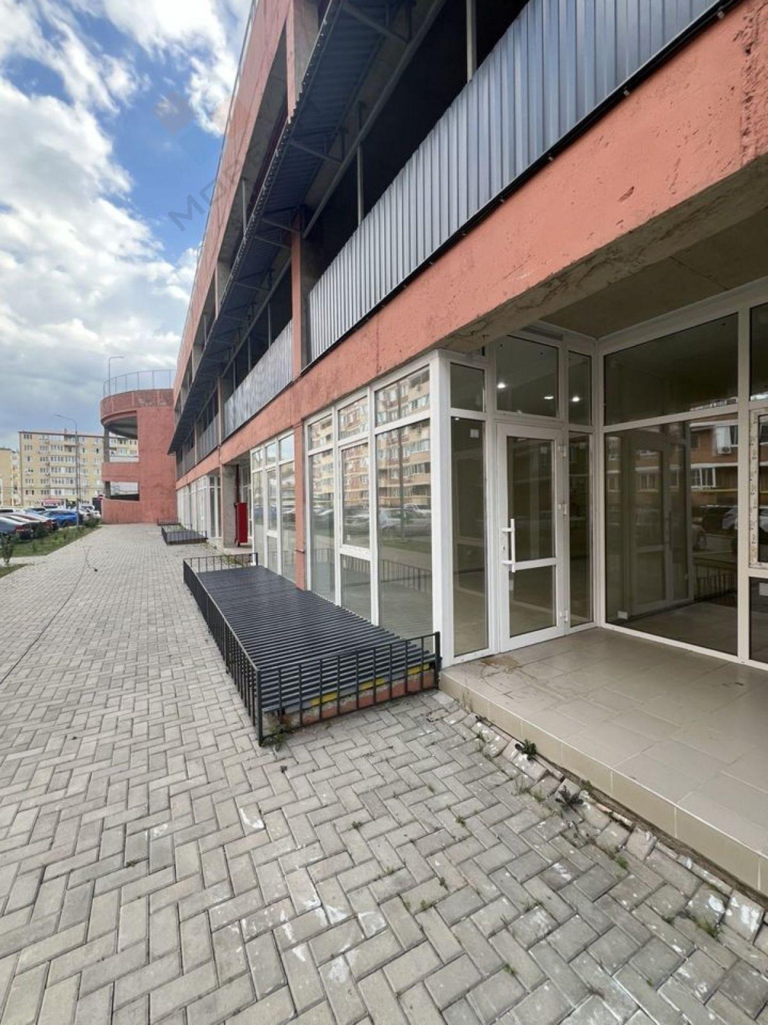 Купить помещение свободного назначения за 4 900 000 рублей на Комарова ул, 21/Б