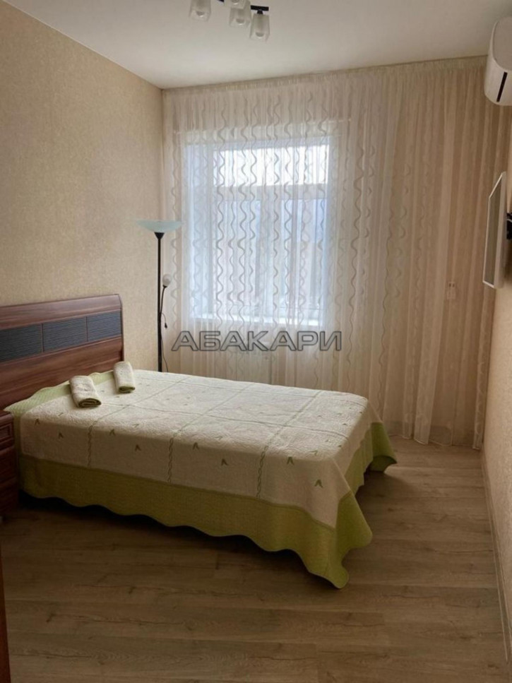 3-комн квартира Живописная улица, 1/5