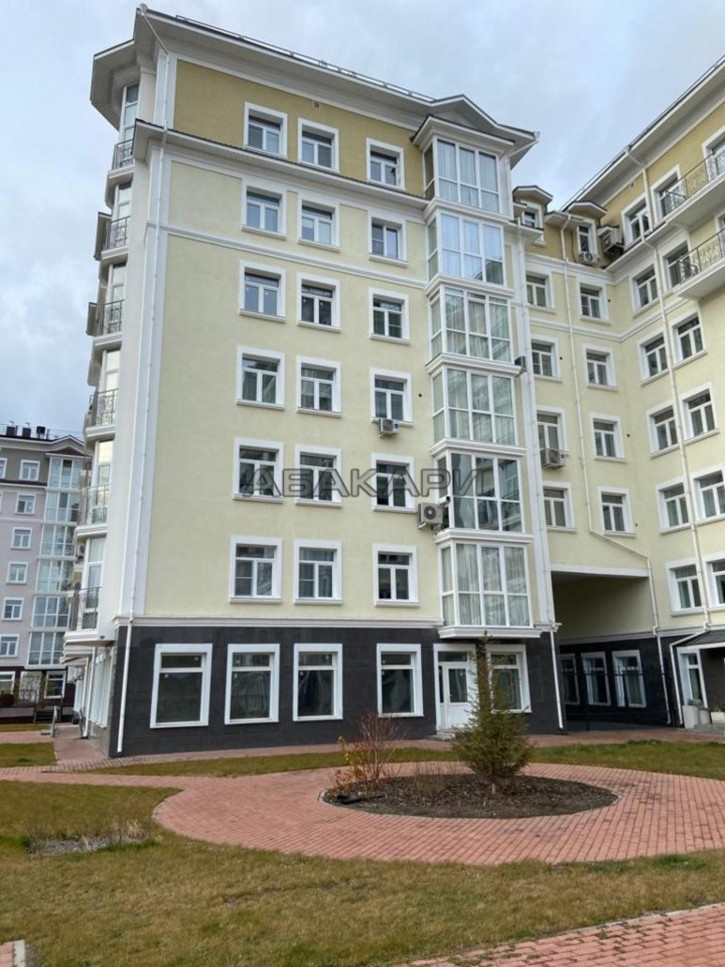 3-комн квартира Живописная улица, 1/5