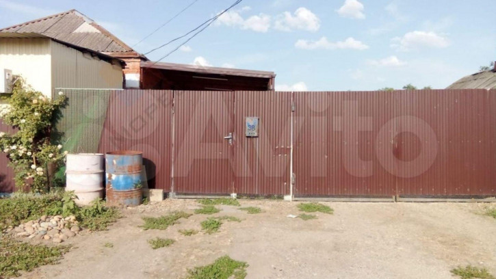 Коттедж/дом Кубанская ул, 38 Коттедж/дом Кубанская ул, 38