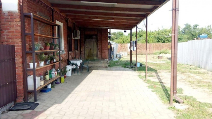 Коттедж/дом Кубанская ул, 38 Коттедж/дом Кубанская ул, 38