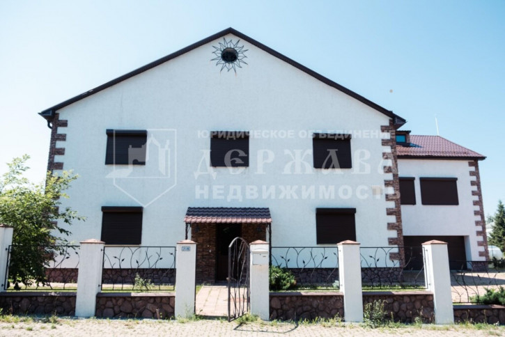 Коттедж/дом Листвянская улица