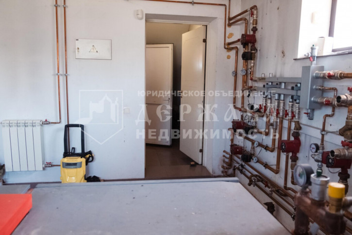 Коттедж/дом Листвянская улица