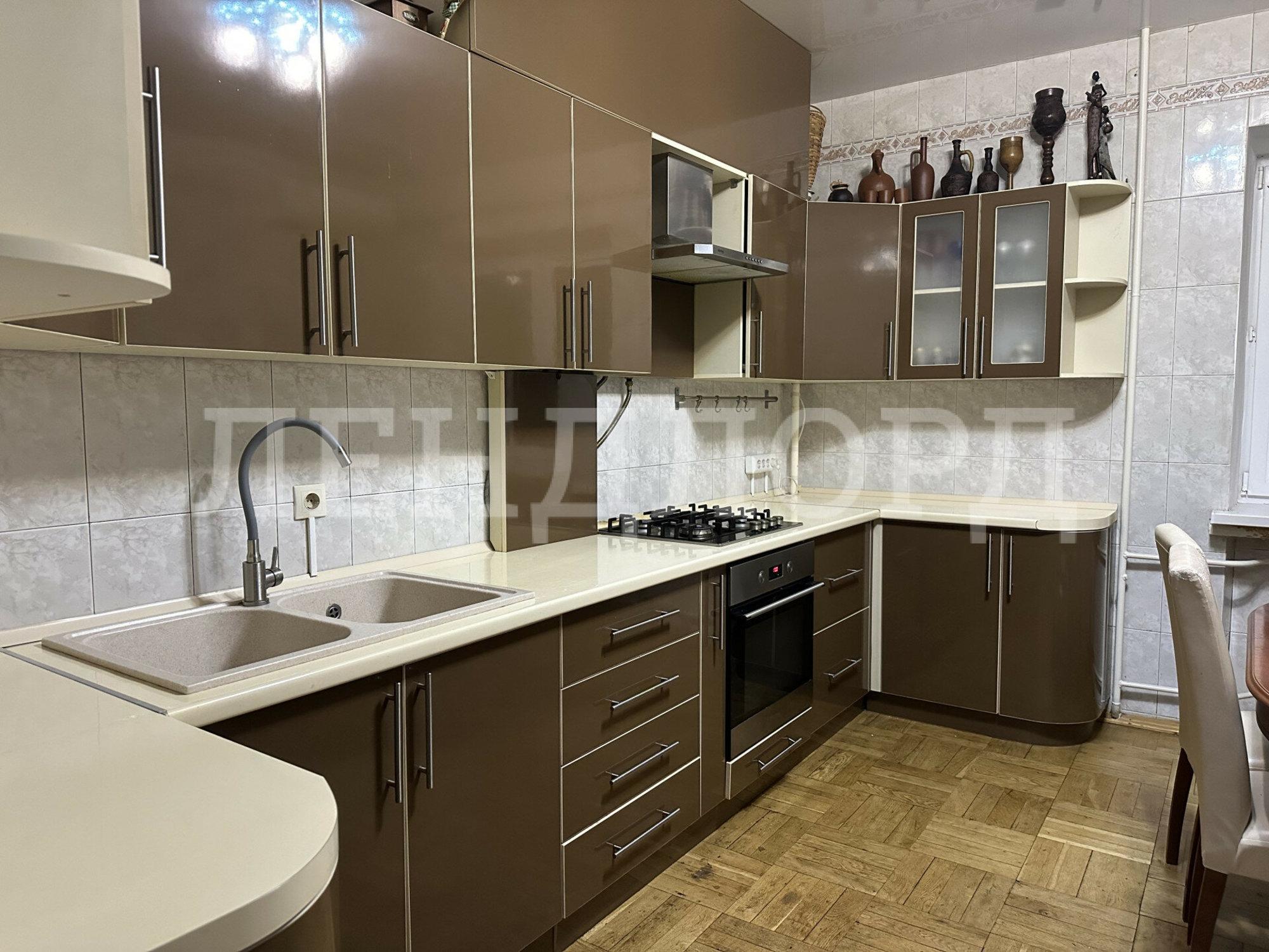Купить квартиру за 9 700 000 рублей на Баклановский проспект, 178