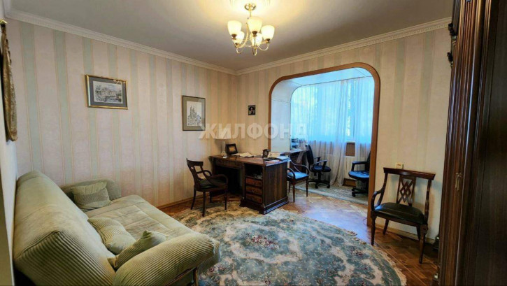 4-комн квартира Комсомольская улица, д.44