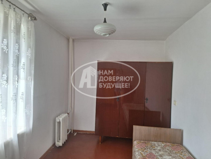 2-комн квартира Коммунистическая улица, 35