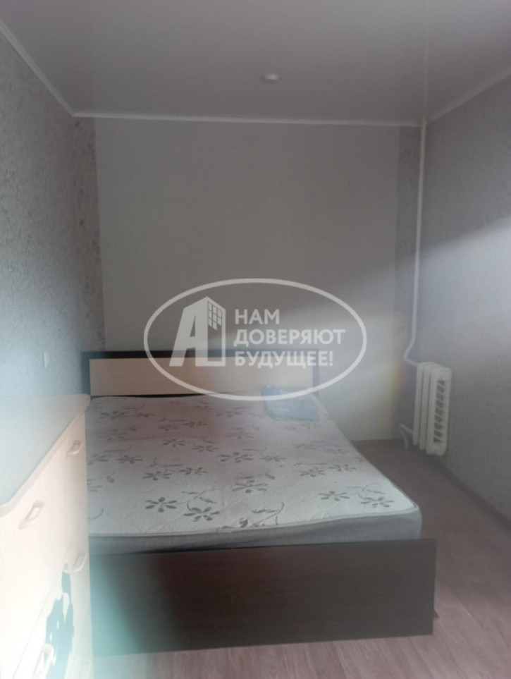 3-комн квартира Октябрьский проспект, 6