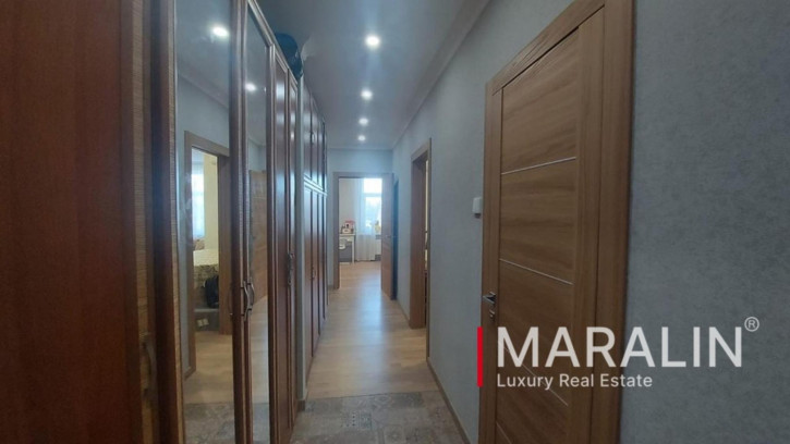 4-комн квартира 18-я линия, 3 4-комн квартира 18-я линия, 3