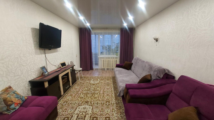 4-комн квартира Мичурина ул., 48