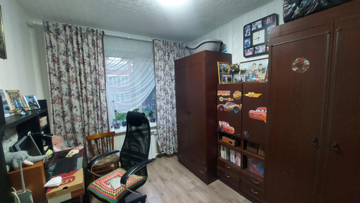 4-комн квартира Мичурина ул., 48