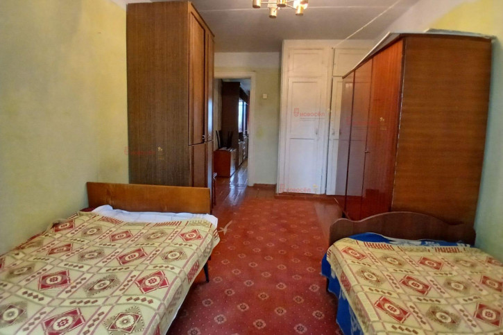 2-комн квартира Олега Кошевого 9