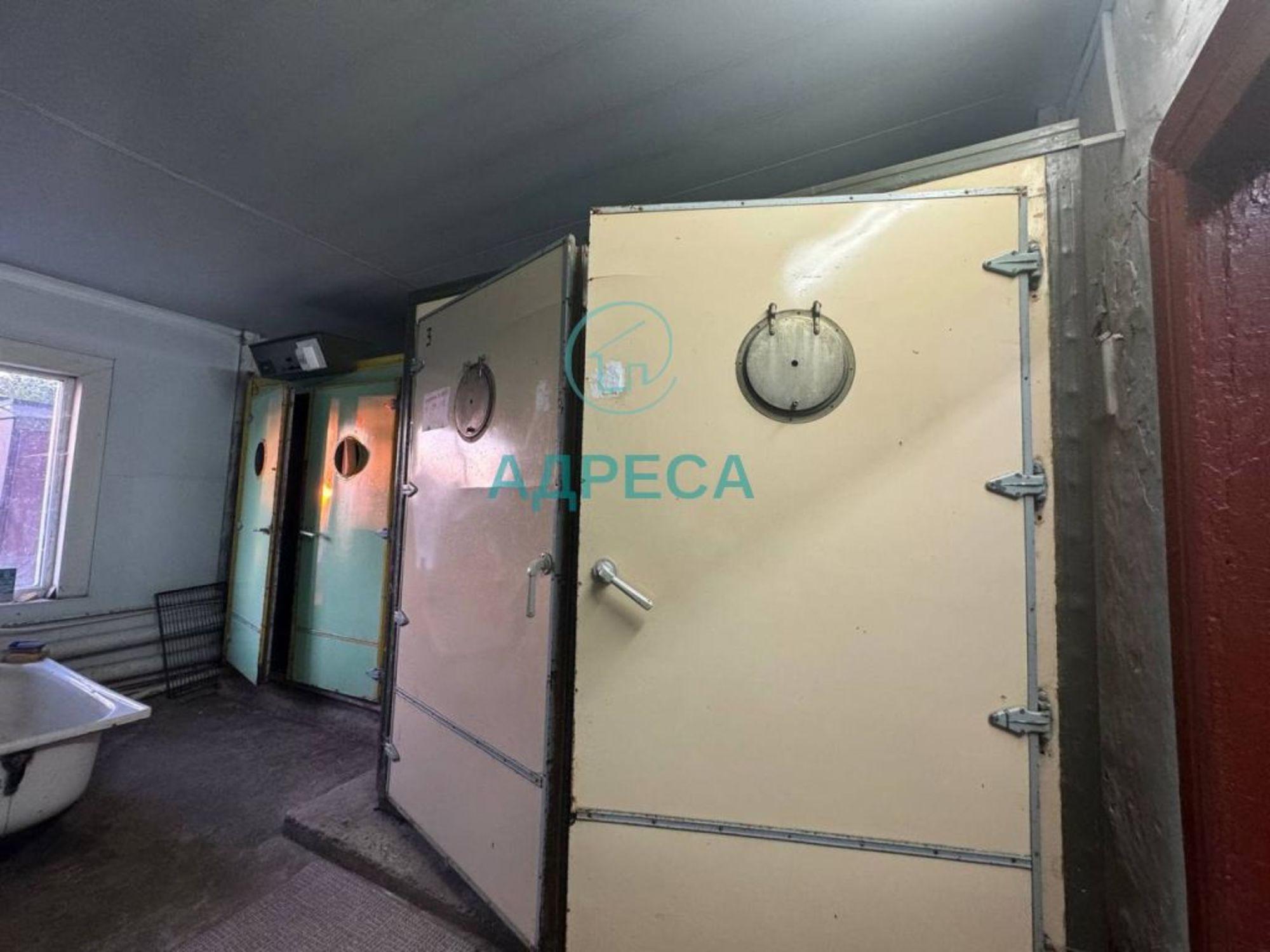 Купить помещение свободного назначения за 6 100 000 рублей на Ворошилова, 32