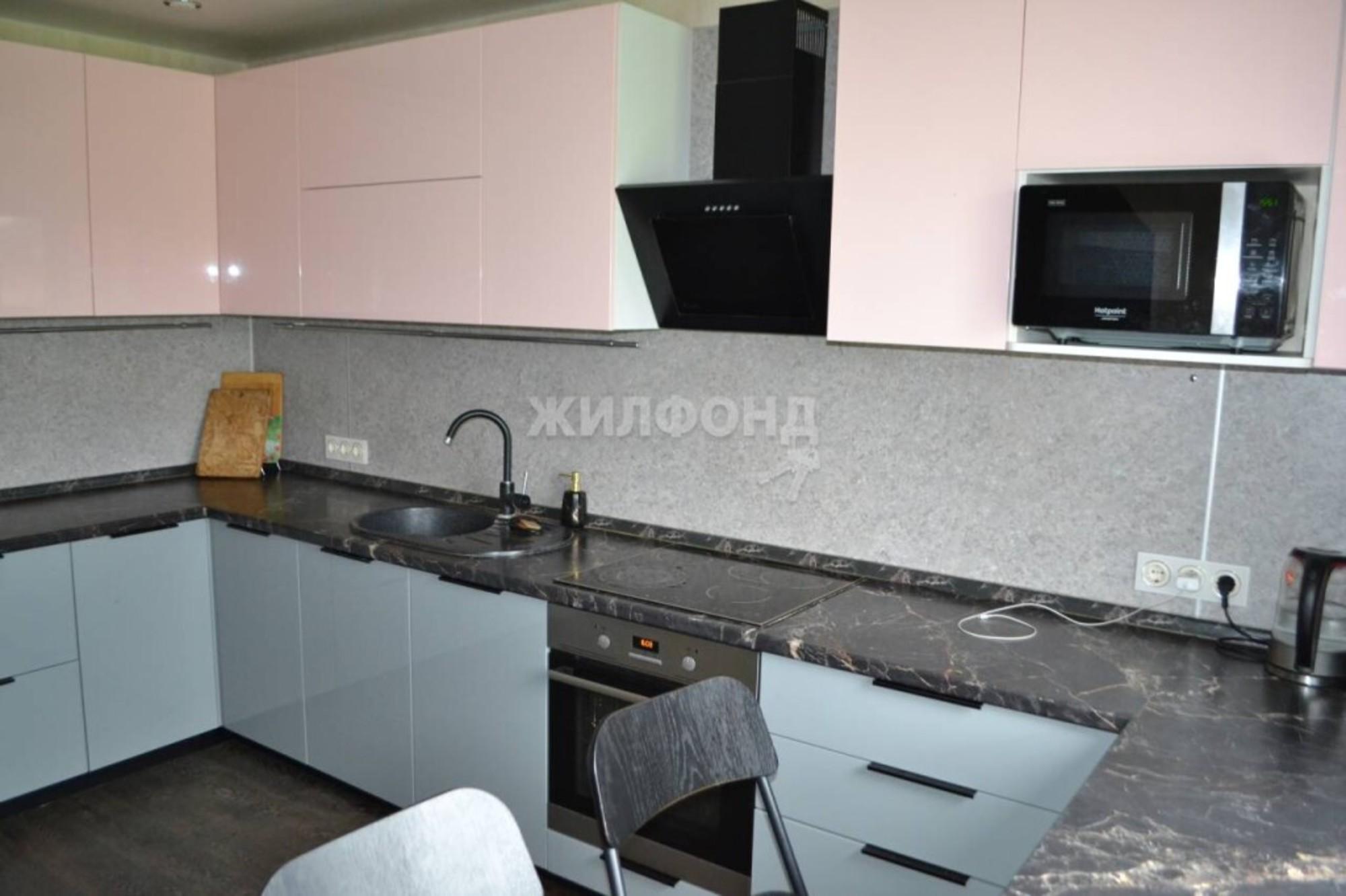 Купить дачу, дом, коттедж за 15 000 000 рублей на Железнодорожная