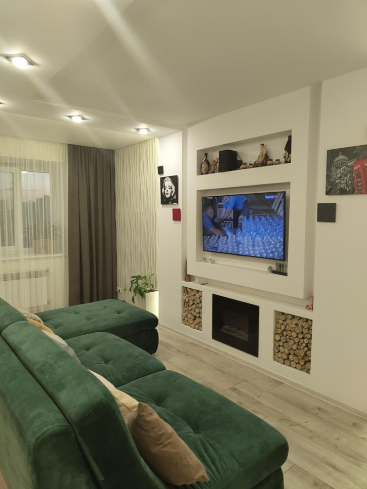 3-комн квартира 45 стрелковой дивизии ул., 247и 3-комн квартира 45 стрелковой дивизии ул., 247и