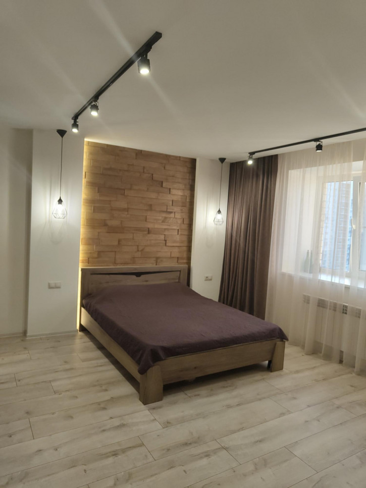 3-комн квартира 45 стрелковой дивизии ул., 247и 3-комн квартира 45 стрелковой дивизии ул., 247и