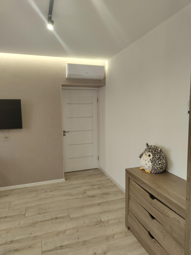 3-комн квартира 45 стрелковой дивизии ул., 247и 3-комн квартира 45 стрелковой дивизии ул., 247и