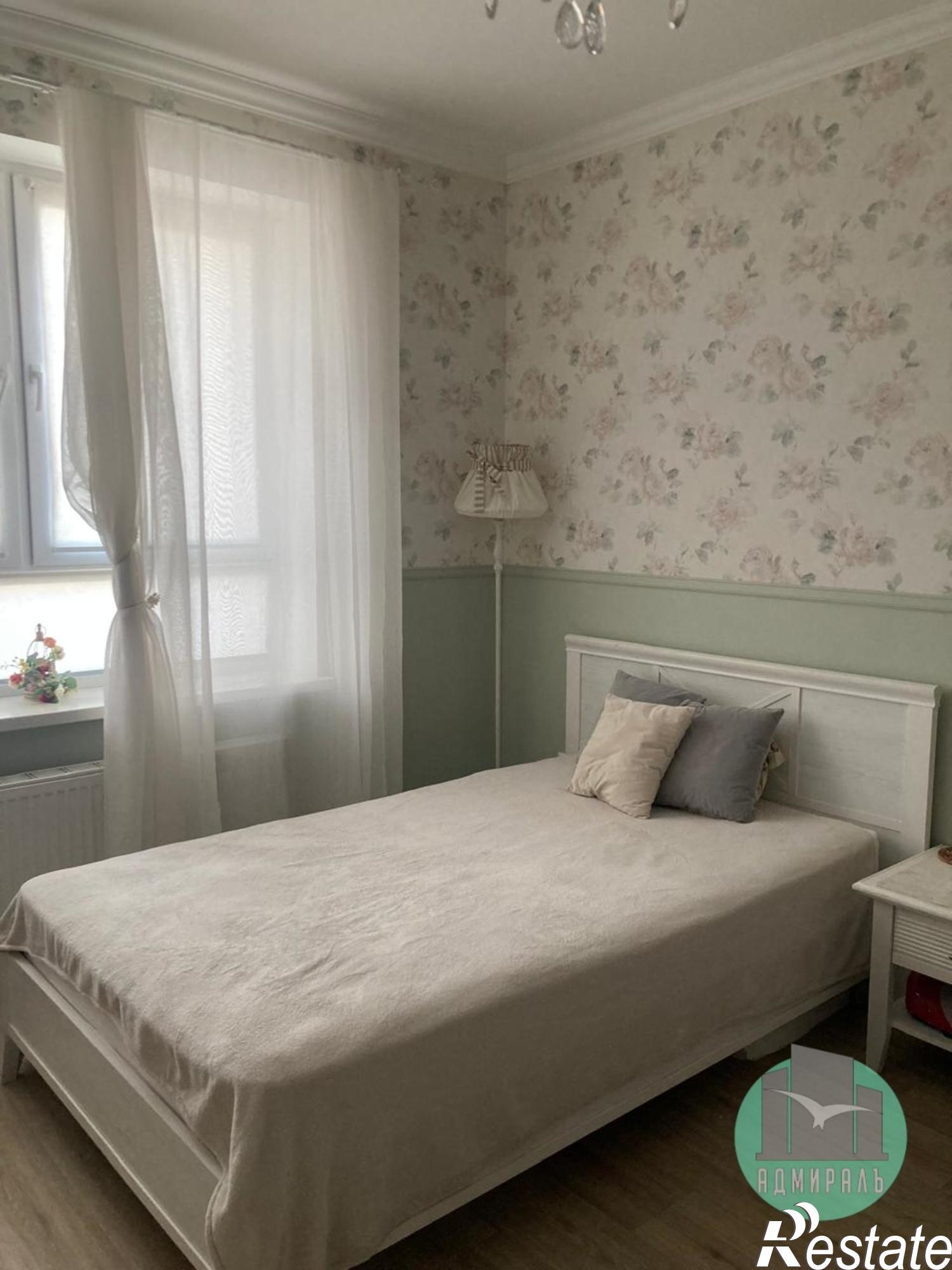 Продажа 2-комн квартиры муниципальное образование Новороссийск,Бориса Пупко улица