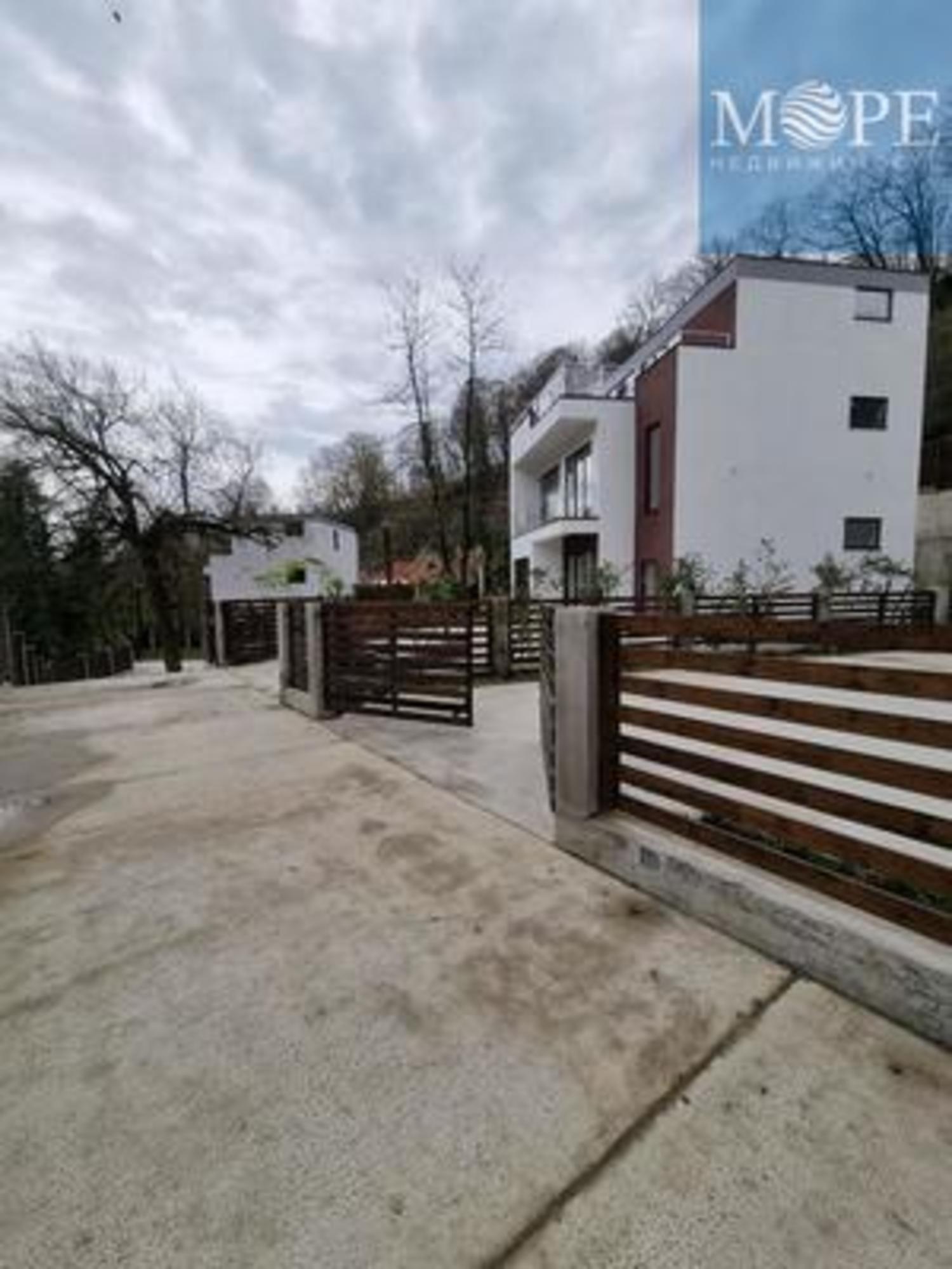 Купить дачу, дом, коттедж за 50 425 000 рублей на Высокое с, Ивановская ул, 149