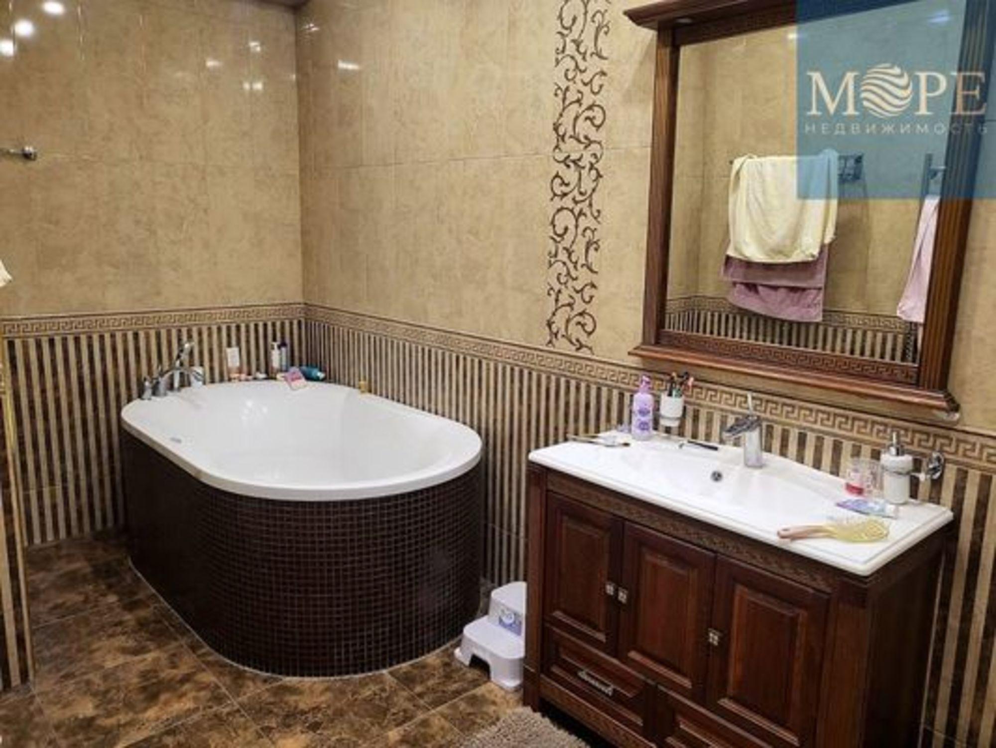 Купить дачу, дом, коттедж за 45 000 000 рублей на Пластунка с, Джапаридзе ул, 44/3