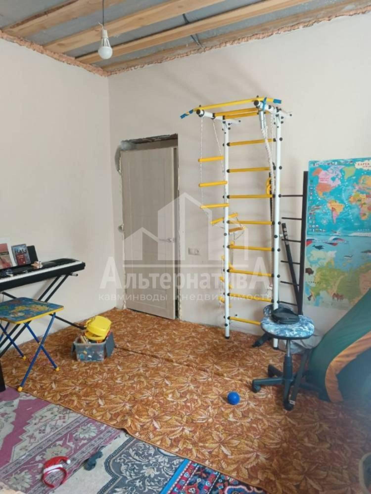 Купить дачу, дом, коттедж за 15 500 000 рублей на Гагарина ул.