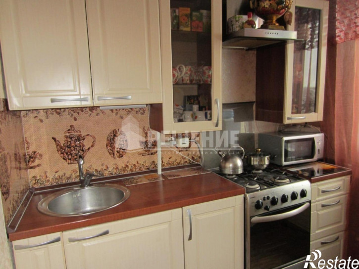 3-комн квартира Октября проспект