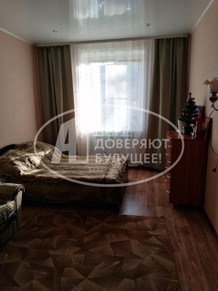 2-комн квартира улица Дзержинского, 4