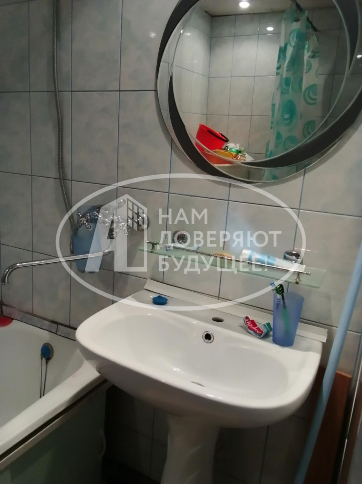 2-комн квартира улица Дзержинского, 4