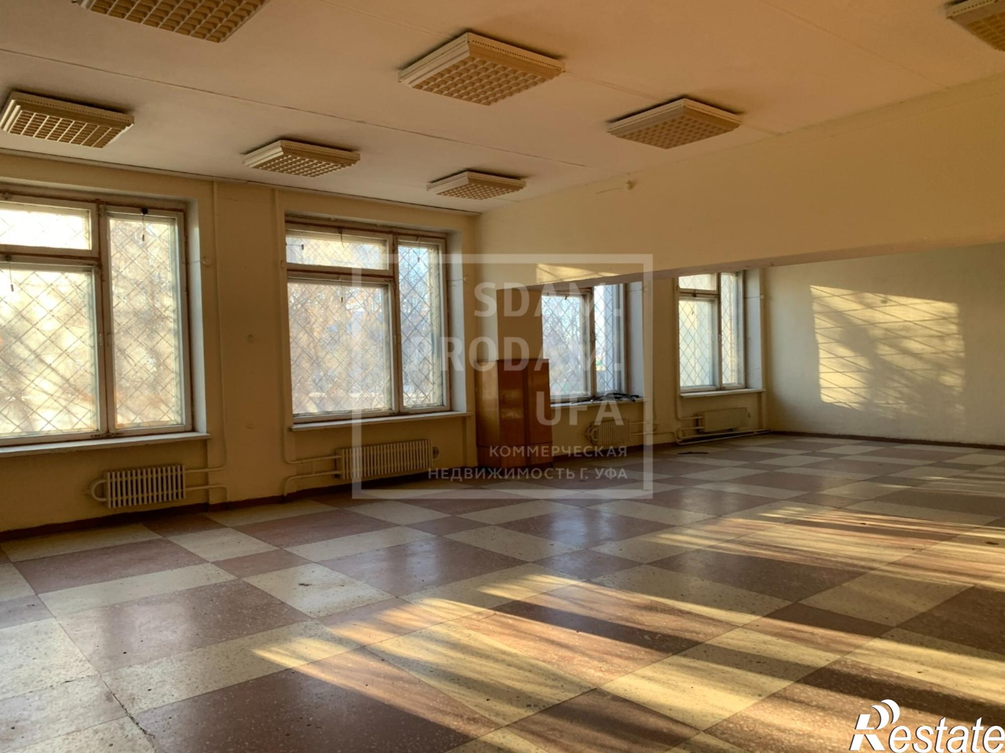 Сдать торговое помещение за 228 250 рублей на шоссе Индустриальное, д.37