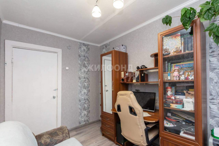 4-комн квартира Комсомольская улица, д.35
